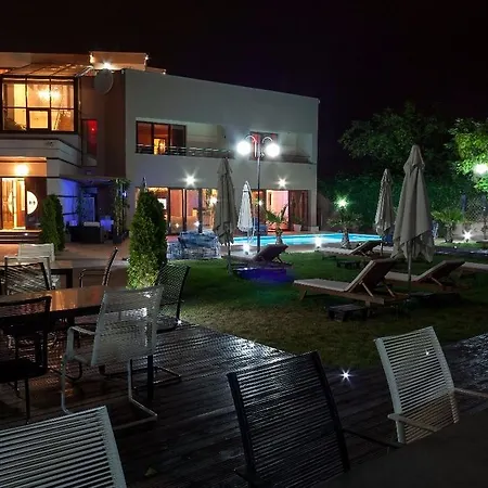 ヴィラ Luxury Mansion *